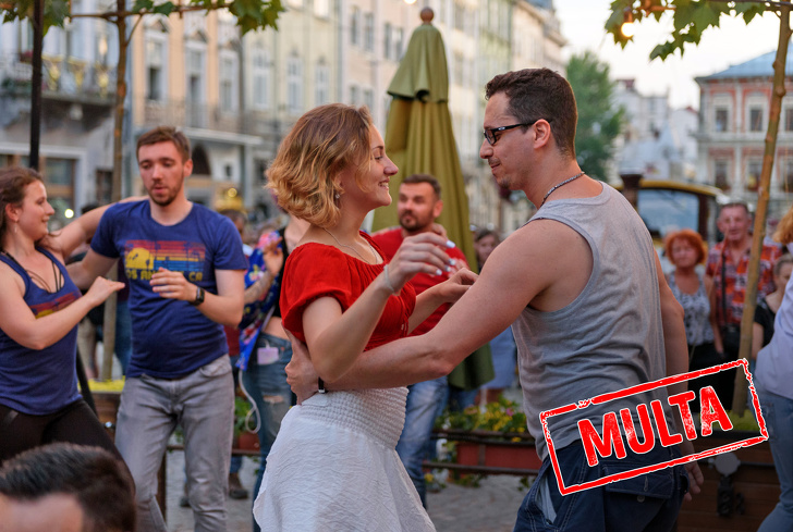 13 Prohibiciones en todo el mundo que sorprenden incluso a los habitantes locales