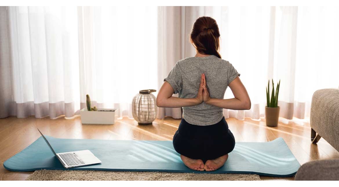 Resultado de imagen de yoga en casa