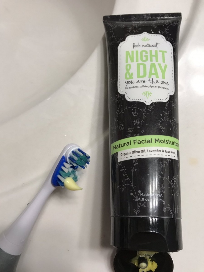 19 Pais exaustos compartilham fotos que dão até pena, mas que são engraçadíssimas