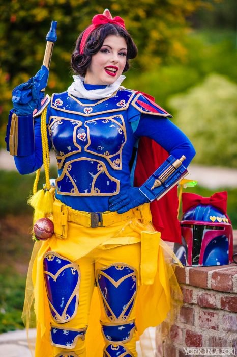 Cosplay de Blancanieves combinado con Star Wars