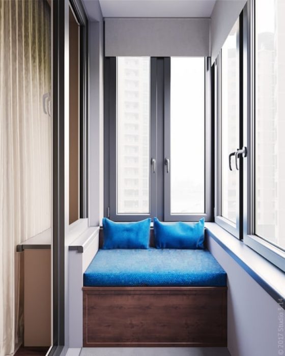 balconcito, cama azúl