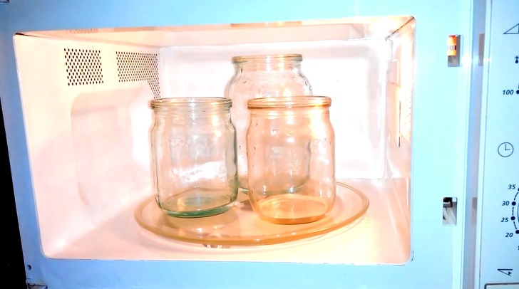 10 Trucos para usar el microondas que se convertirán en un verdadero hallazgo para ti