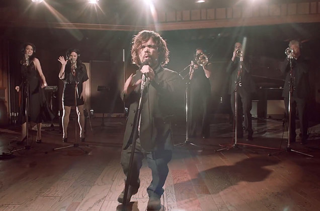 Resultado de imagen de peter dinklage singing