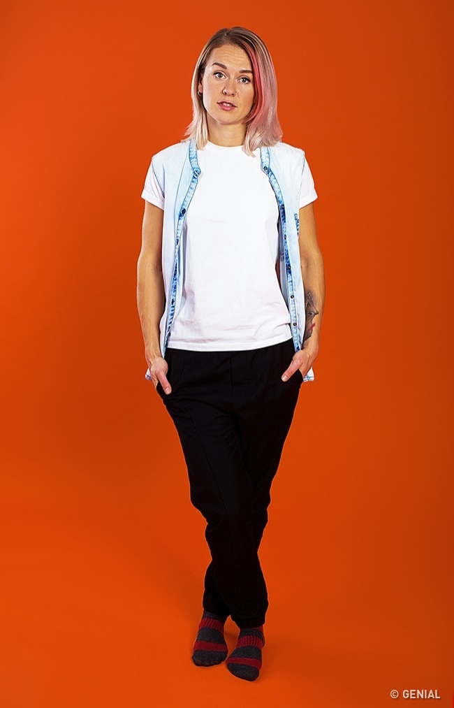 12 poses y gestos que no te favorecen en absoluto