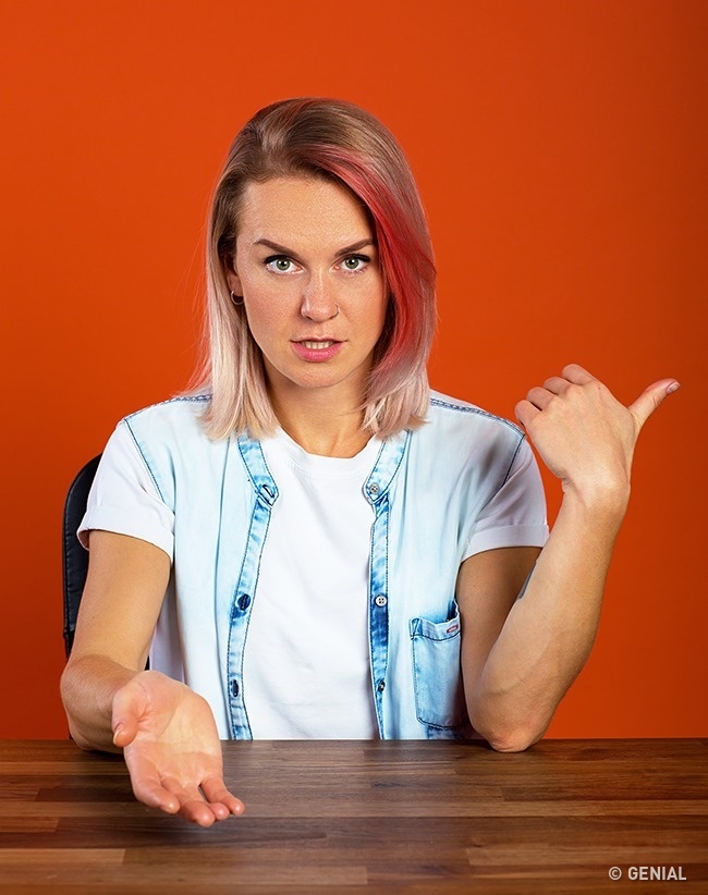 12 poses y gestos que no te favorecen en absoluto