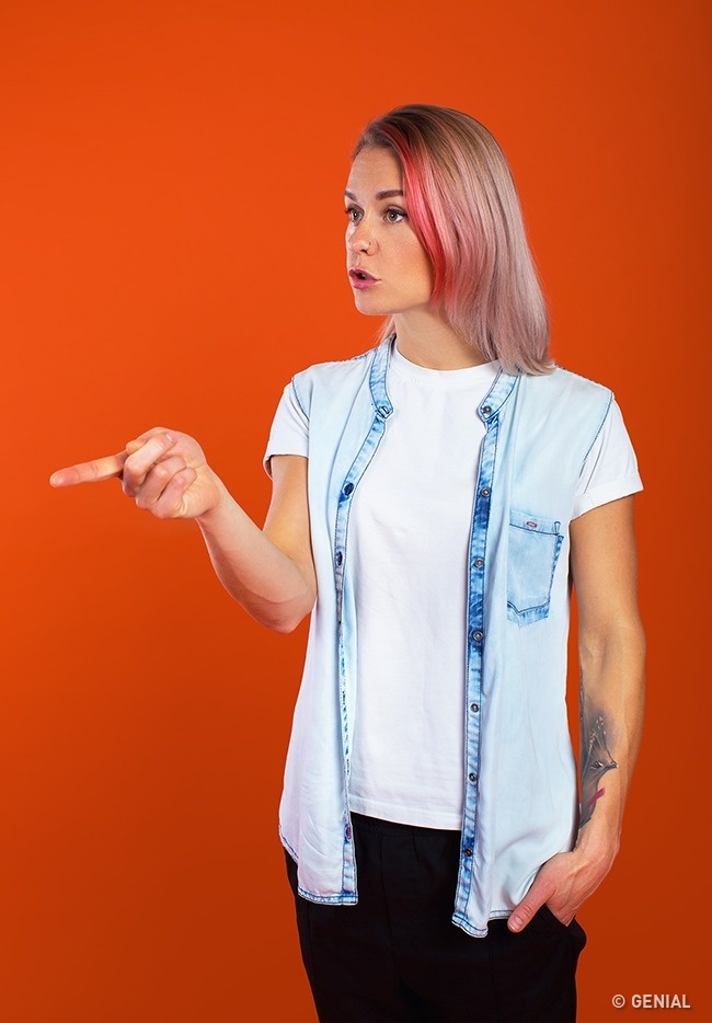 12 poses y gestos que no te favorecen en absoluto