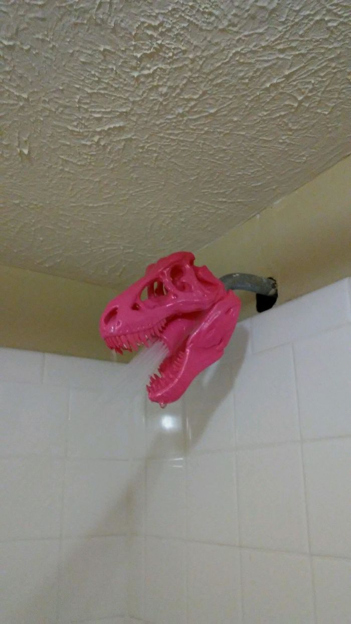 I Came Back To My Apartment To Find That My Roommate 3D Printed A T-Rex Shower Head I Came Back To My Apartment To Find That My Roommate 3D Printed A T-Rex Shower Head