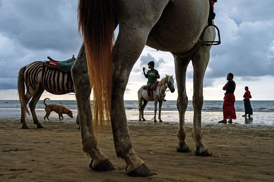 People's Choice, People: 'Beach - Chaung Thar, Myanmar' By Maciej Dakowicz People