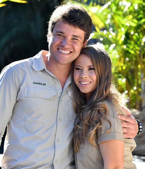 Bindi Irwin Announced Her Engagement to American Boyfriend on Instagram ...