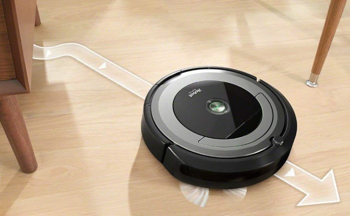 A Man's Roomba Smeared Dog Poop All Over The Floor In A Failed Attempt ...