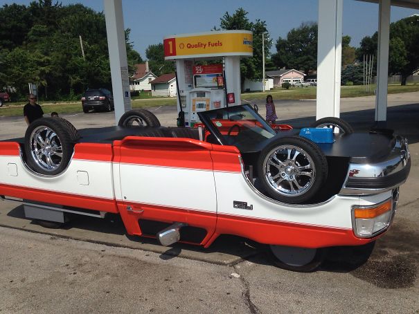 Saw This Car Filling Up At A Gas Station In Illinois And Did A Double-Take. The Top Tires Spin Too! Saw This Car Filling Up At A Gas Station In Illinois And Did A Double-Take. The Top Tires Spin Too!