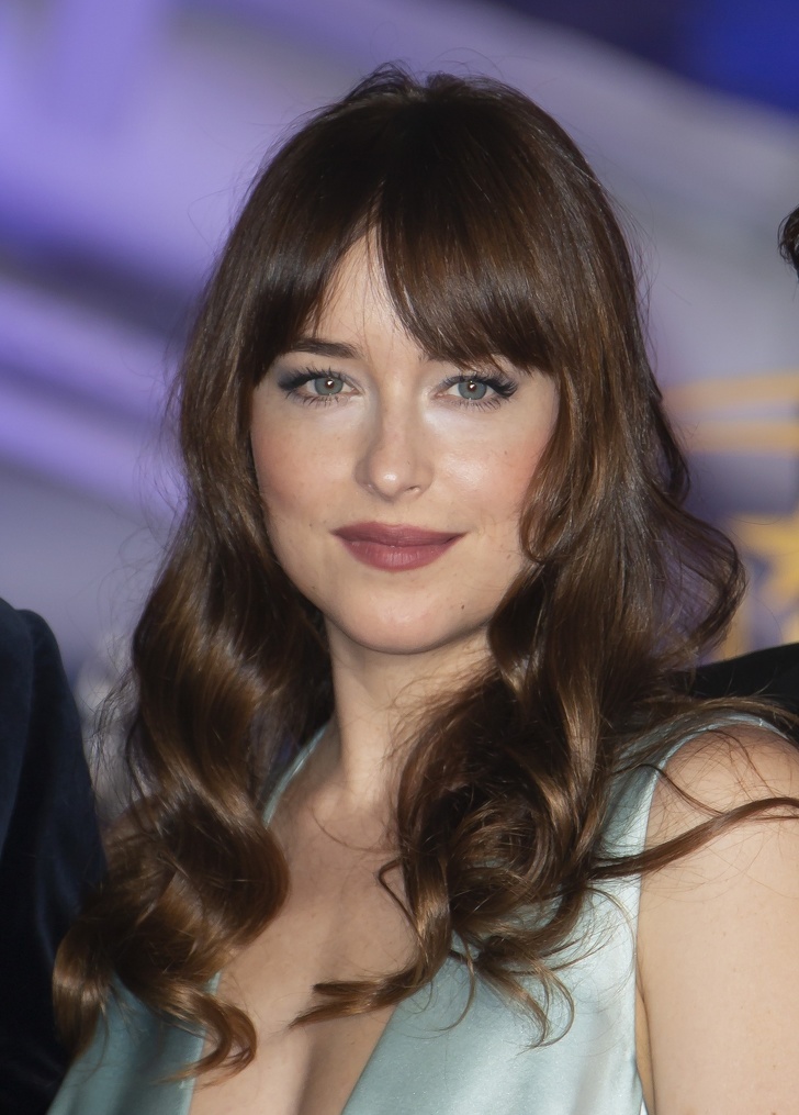 9 Famosas hermosas que pasaron de ser poco agraciadas a convertirse en ídolos de millones