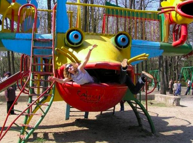 parques-diversao-bizarro-10