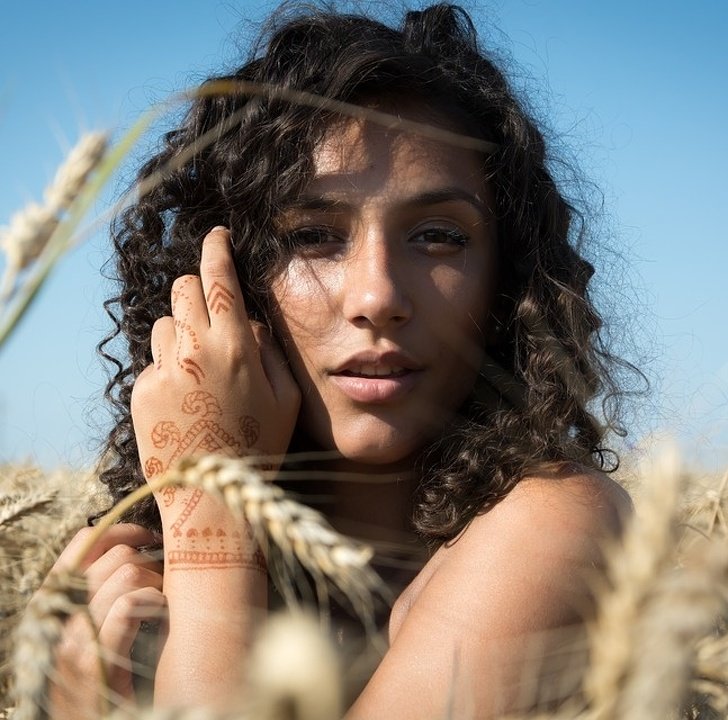 9 Colores de cabello que serán tendencia esta nueva temporada y te rejuvenecerán sin acudir al cosmetólogo