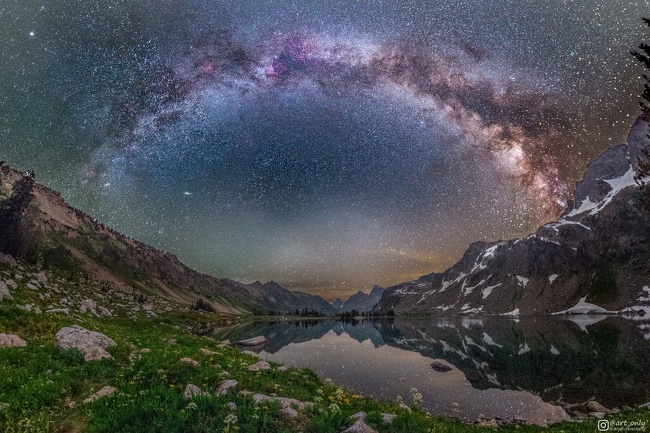 28 Pictures Where Reality Looks Way Cooler Than Any Sort of Photoshop