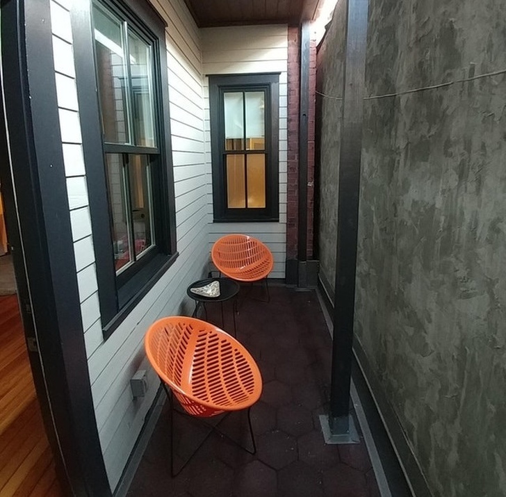 17 Customers Who Risked Placing a Blind Order and Failed Dramatically