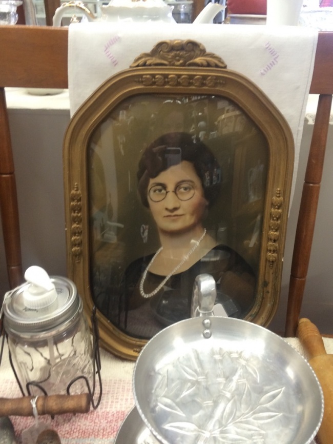 Internet Users Shared Photos of Found Items That Will Make Anyone Green With Envy