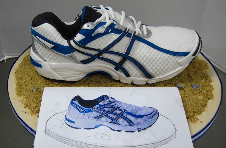 25 Cakes With Deceptive Looks That Left Us Thunderstruck