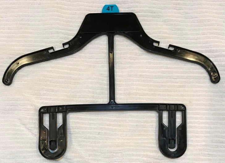 25+ Photos About Clothing Troubles That All of Us Can Understand