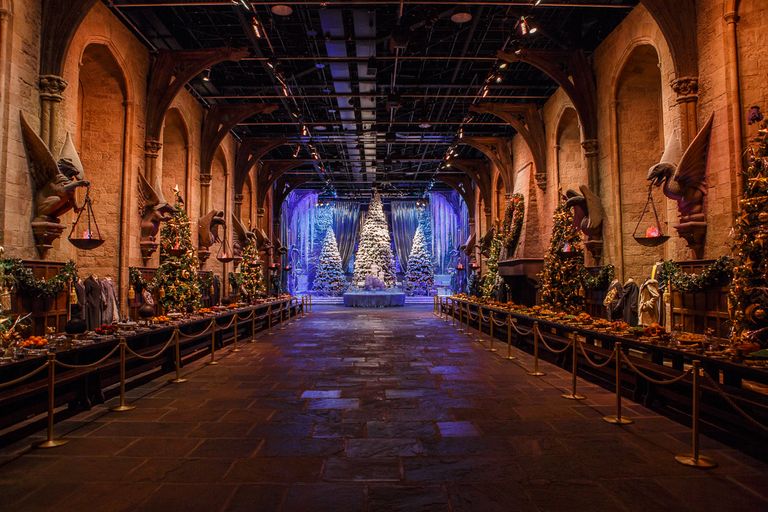 Harry Potter Fans Can Have Christmas Dinner In Hogwarts' Great Hall