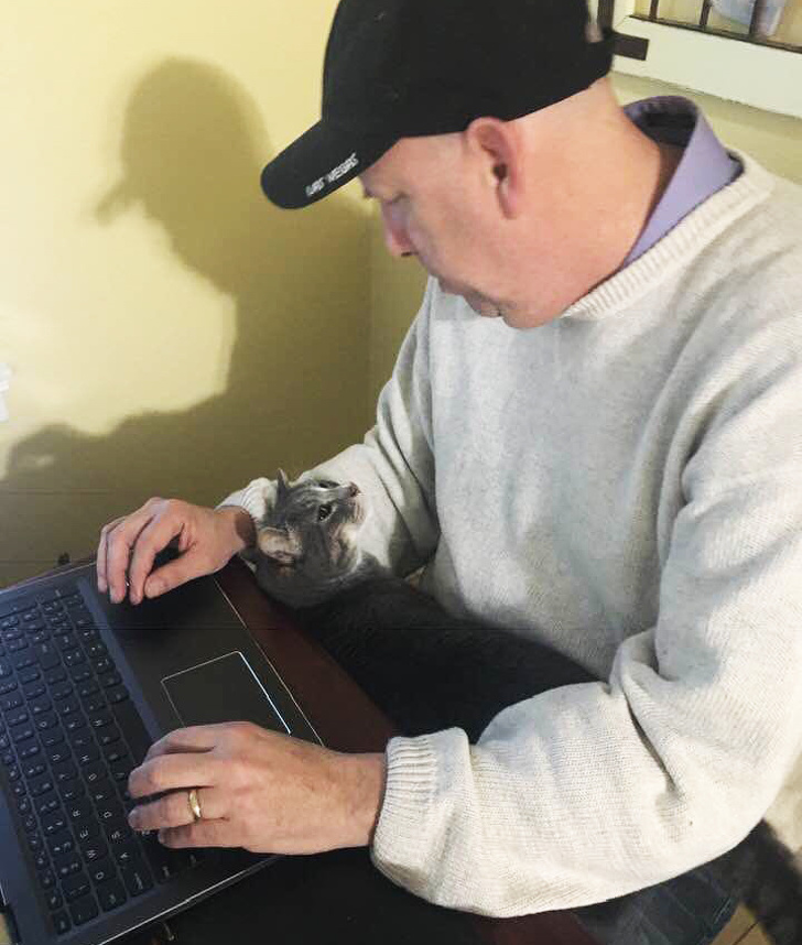 19 People Who Were Against Keeping Pets, but Can’t Live Without Them Now