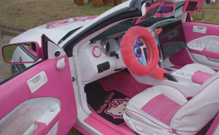 Woman Transformed Plain White Ford Mustang Into A Hello Kitty Mustang ...