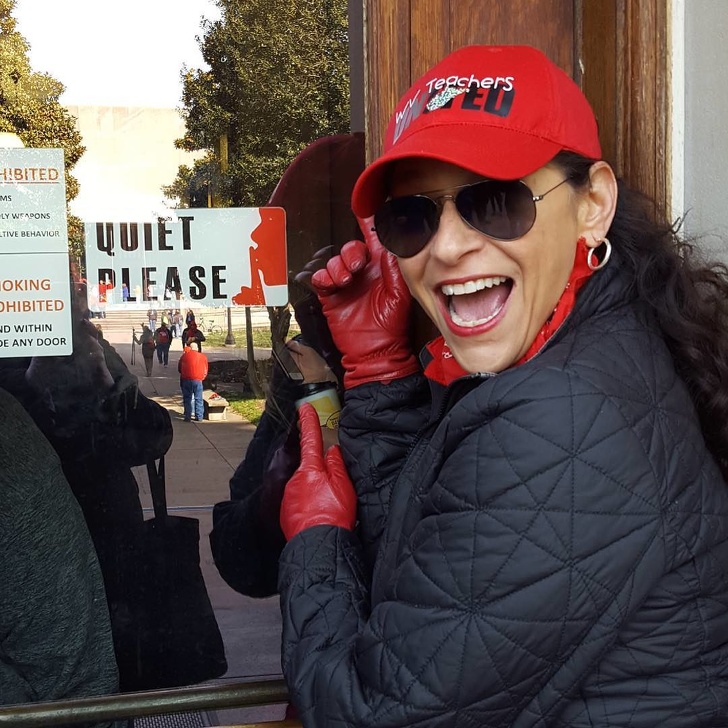 20 People Who Proudly Followed in Their Parents’ Footsteps, and It’s More Than Moving