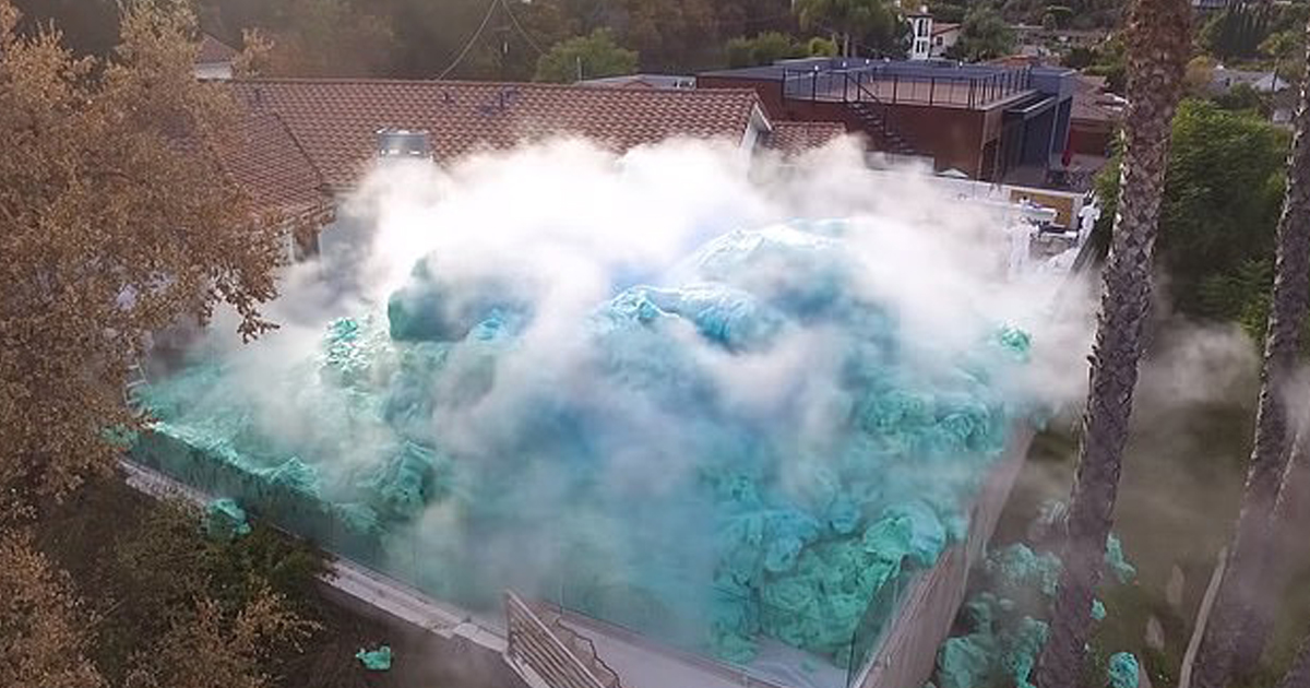 Youtubers Created The Largest 'Foam Volcano' Experiment Small Joys