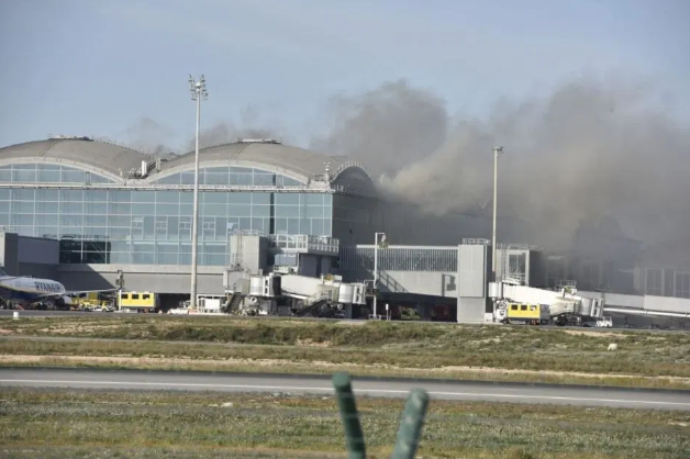 The Airport Shut Down After A Huge Fire Blazed Up Sending Passengers In ...