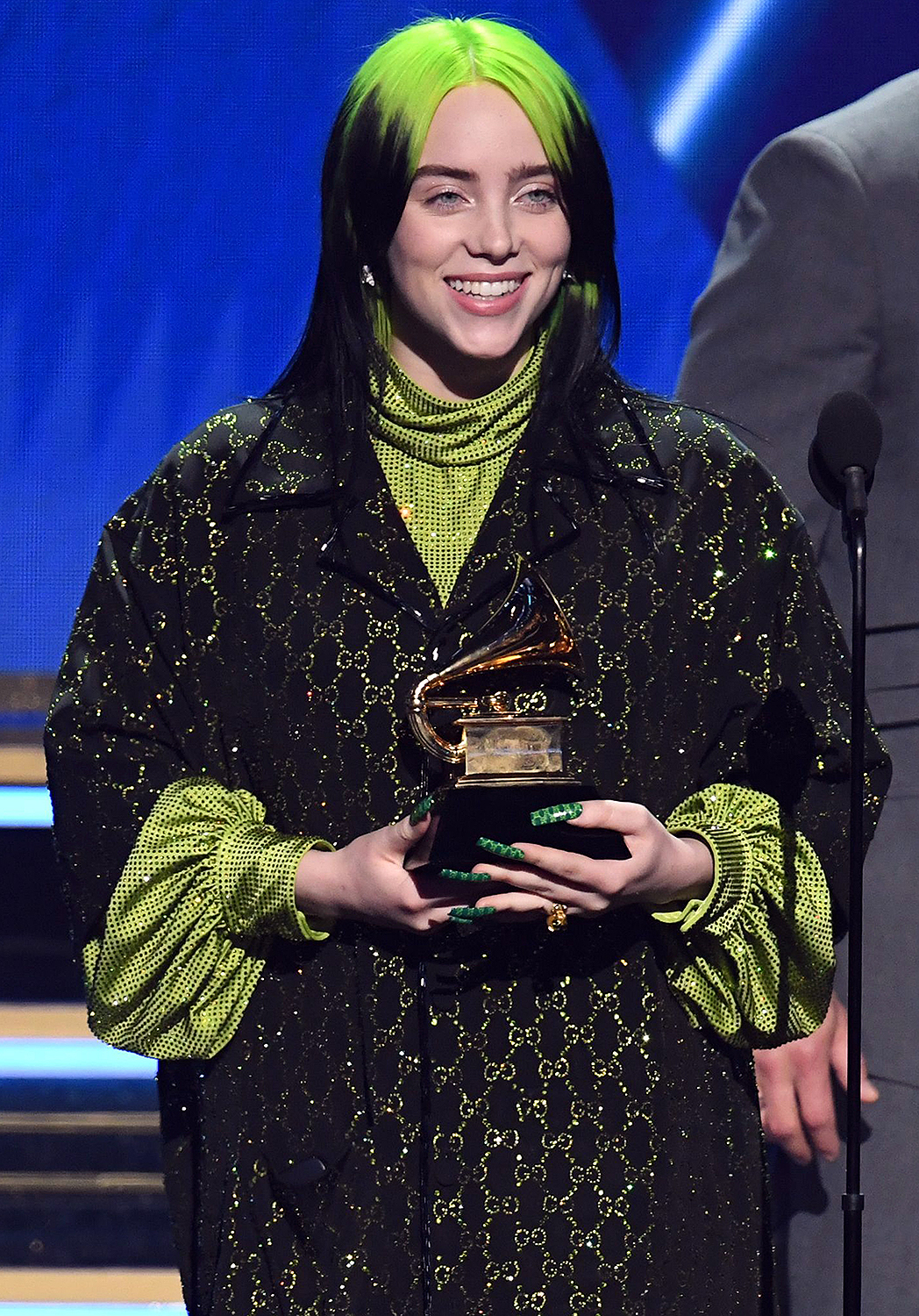 Billie Eilish a reçu le prix de la chanson de l'année aux Grammy Awards 2020 Vonjour