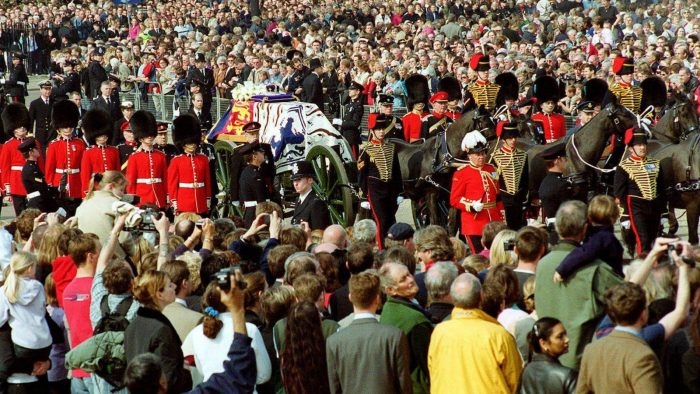 Photos From Princess Diana's Funeral Show Why She Is Still The Most ...