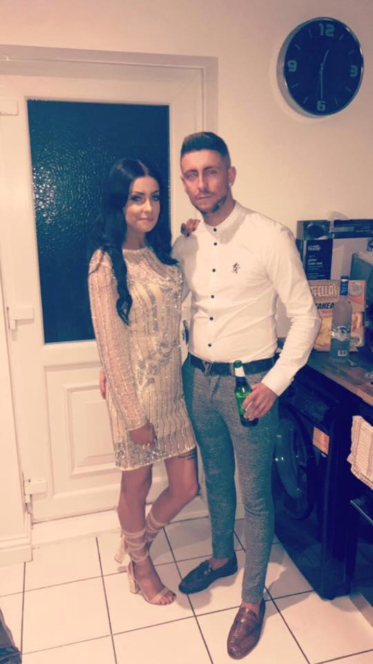  Brad and Jen are now reportedly engaged