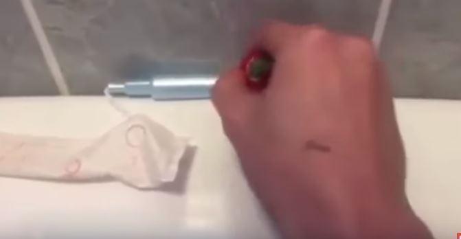  Brad filmed himself rubbing chilli on his girlfriend