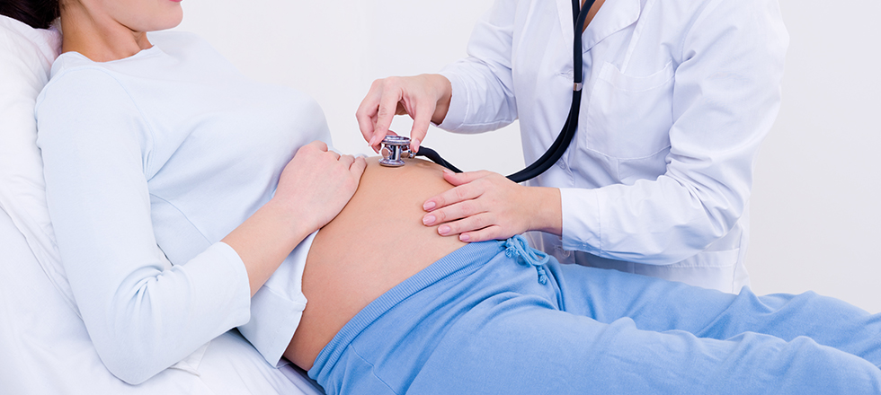 Resultado de imagen de doctora obstetra