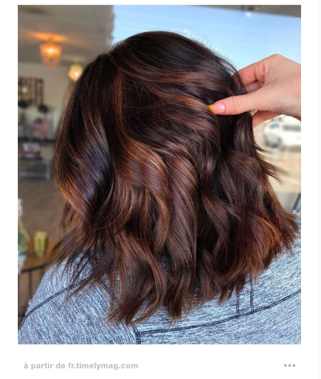 Tendances Cheveux La Couleur Chocolat Et Caramel Est Aussi Delicieuse Qu Elle En A L Air Vonjour