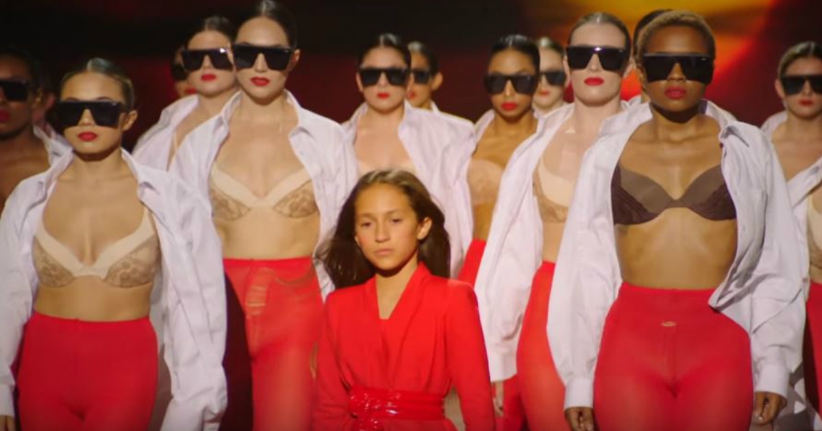 Resultado de imagen de jennifer lopez y emme videoclip