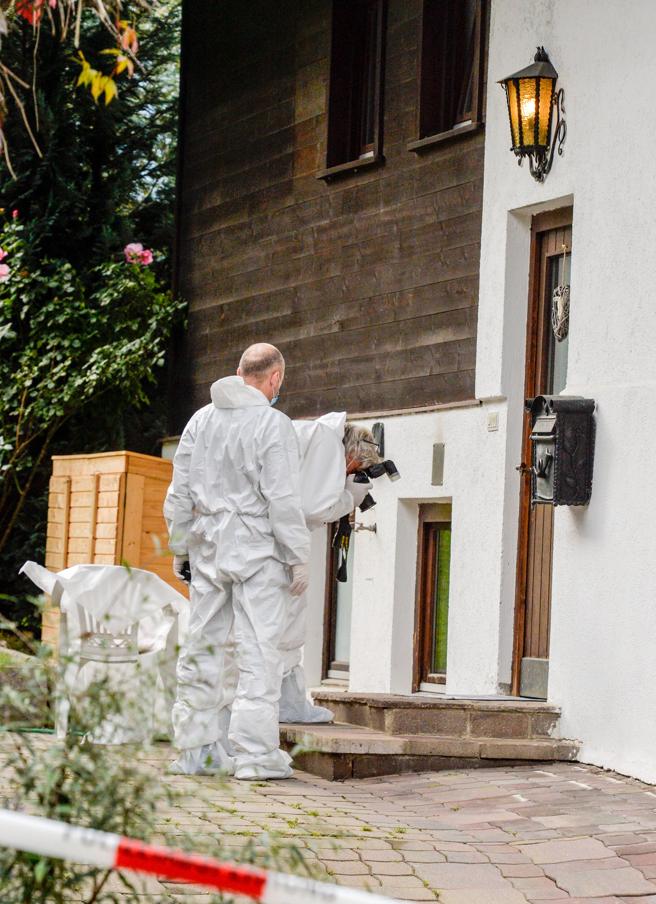 Resultado de imagen de Un joven asesina “por celos” a su exnovia y a toda su familia en Austria