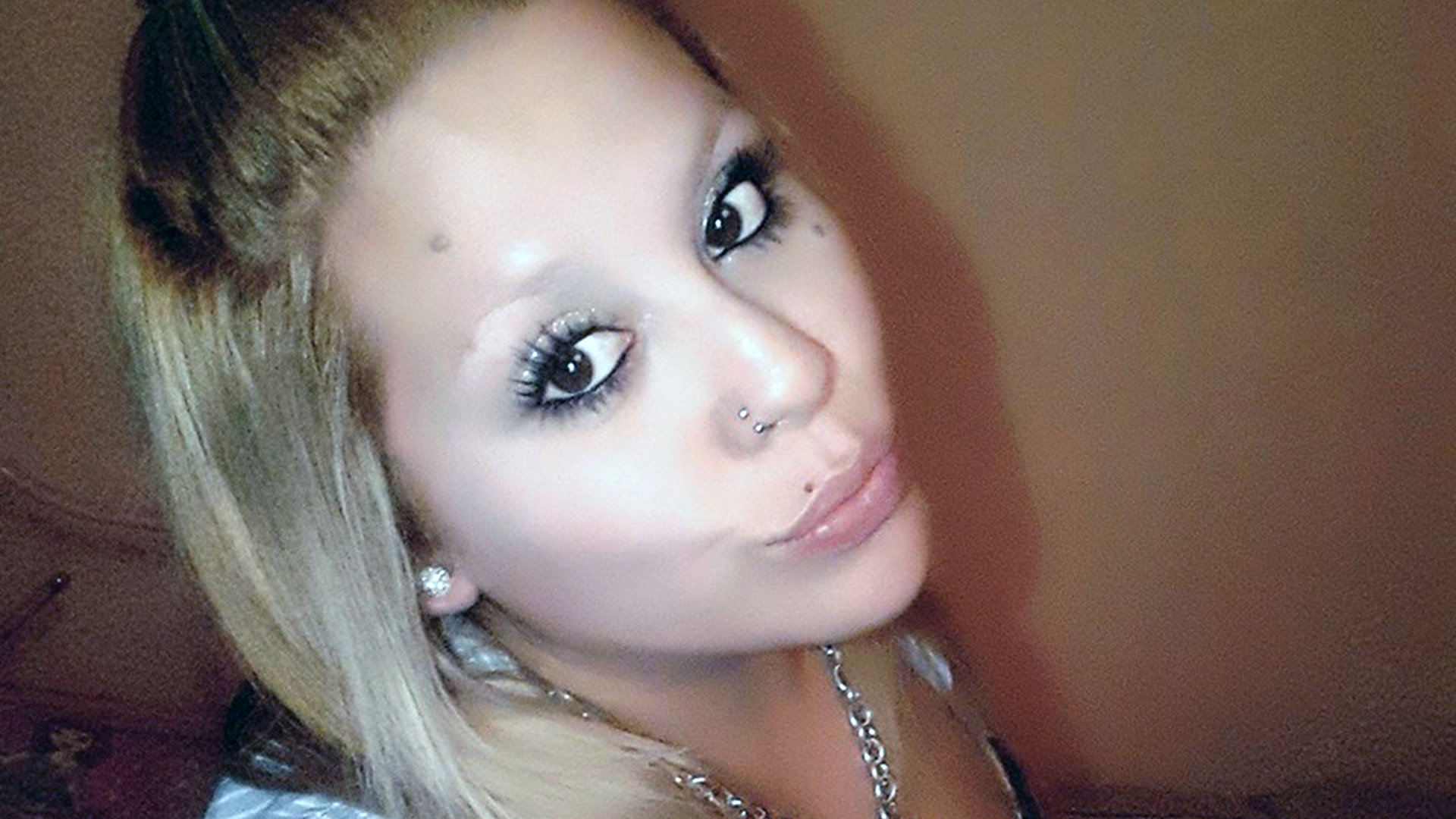 Resultado de imagen de padre mata a joven y la oculta en el patio