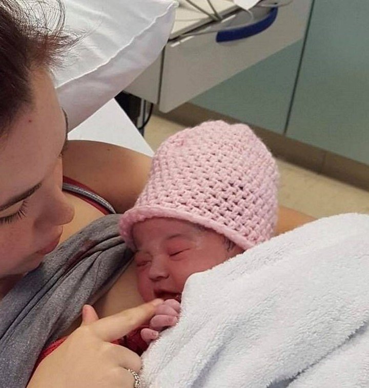 Se fue a dormir sin saber que estaba embarazada y se despertó con ...