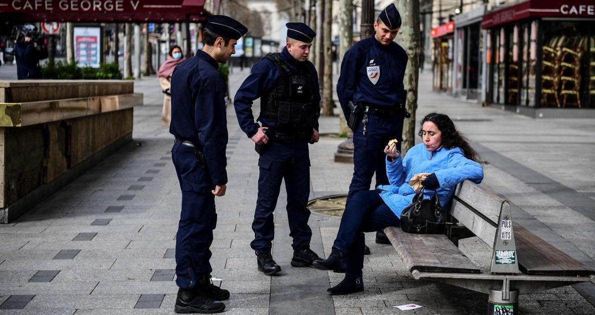 Confinement : Premières gardes à vue pour "mise en danger ...