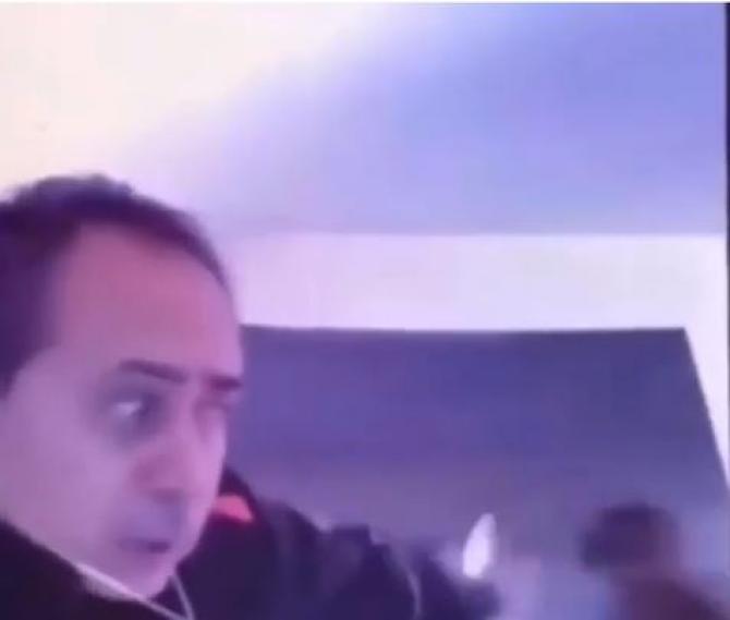 VIDEO Un Profesor Daba Una Clase Virtual Cuando S