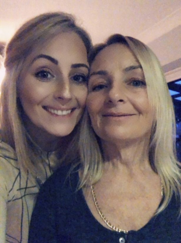 Madre paga la boda de su hija y nueve meses después tiene un hijo ...