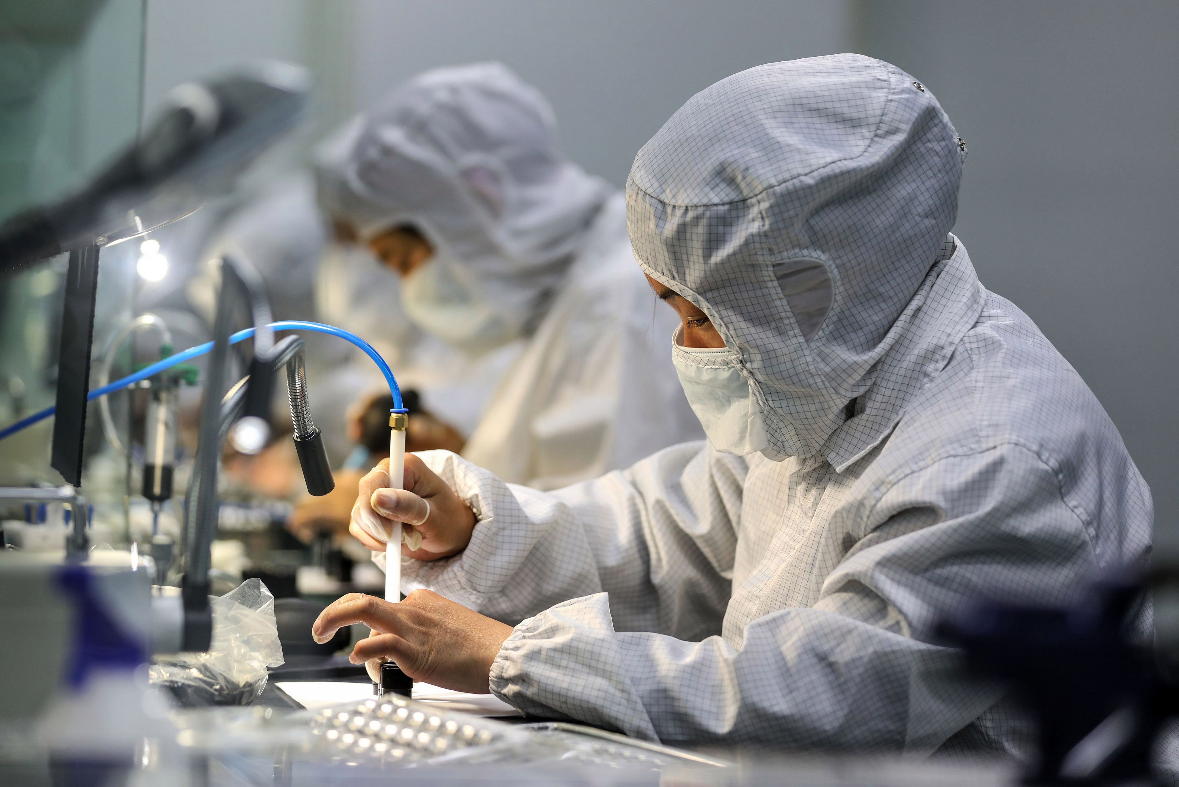  Scientists carried out the study with data taken from an intensive care unit and a hospital in Wuhan