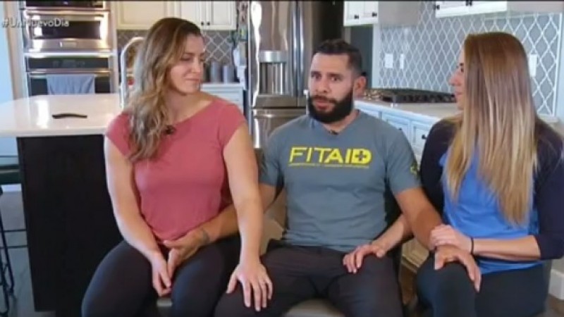 Dos mujeres, un poliamor: la historia de Leo Barillas | Telemundo