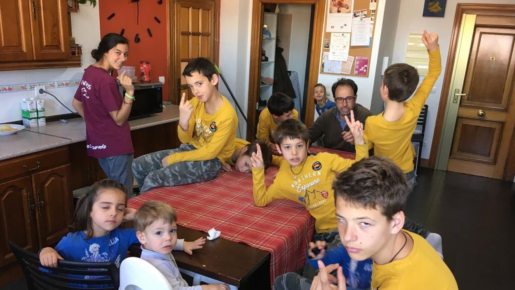 Coronavirus: Los Cebrián, los padres y sus 11 hijos contagiados ...