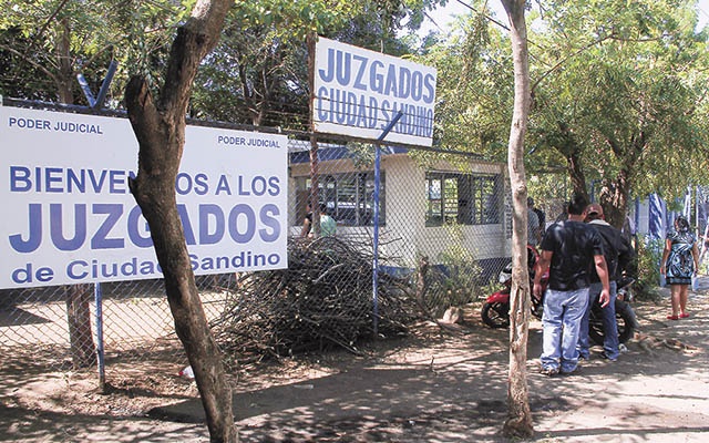 Condenan a padre violador • El Nuevo Diario