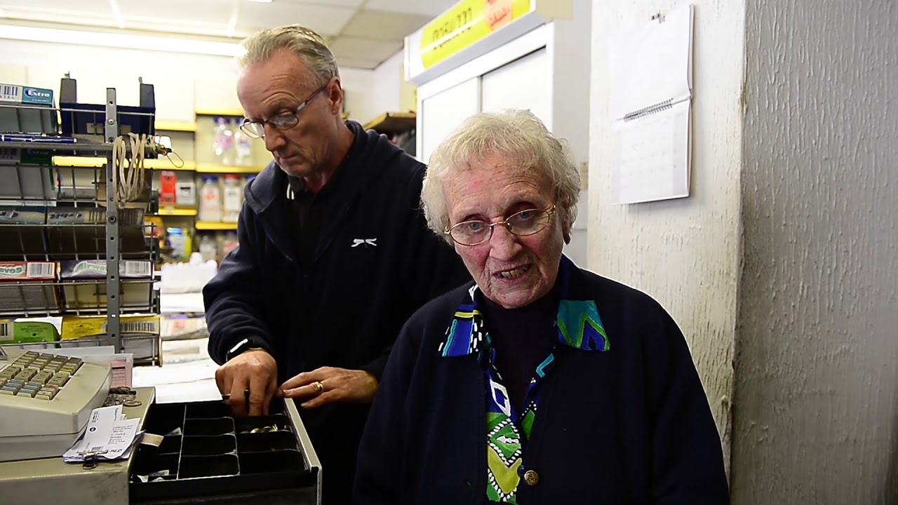 Defenderse a bastonazos: abuela vs ladrón. | ABC Diario