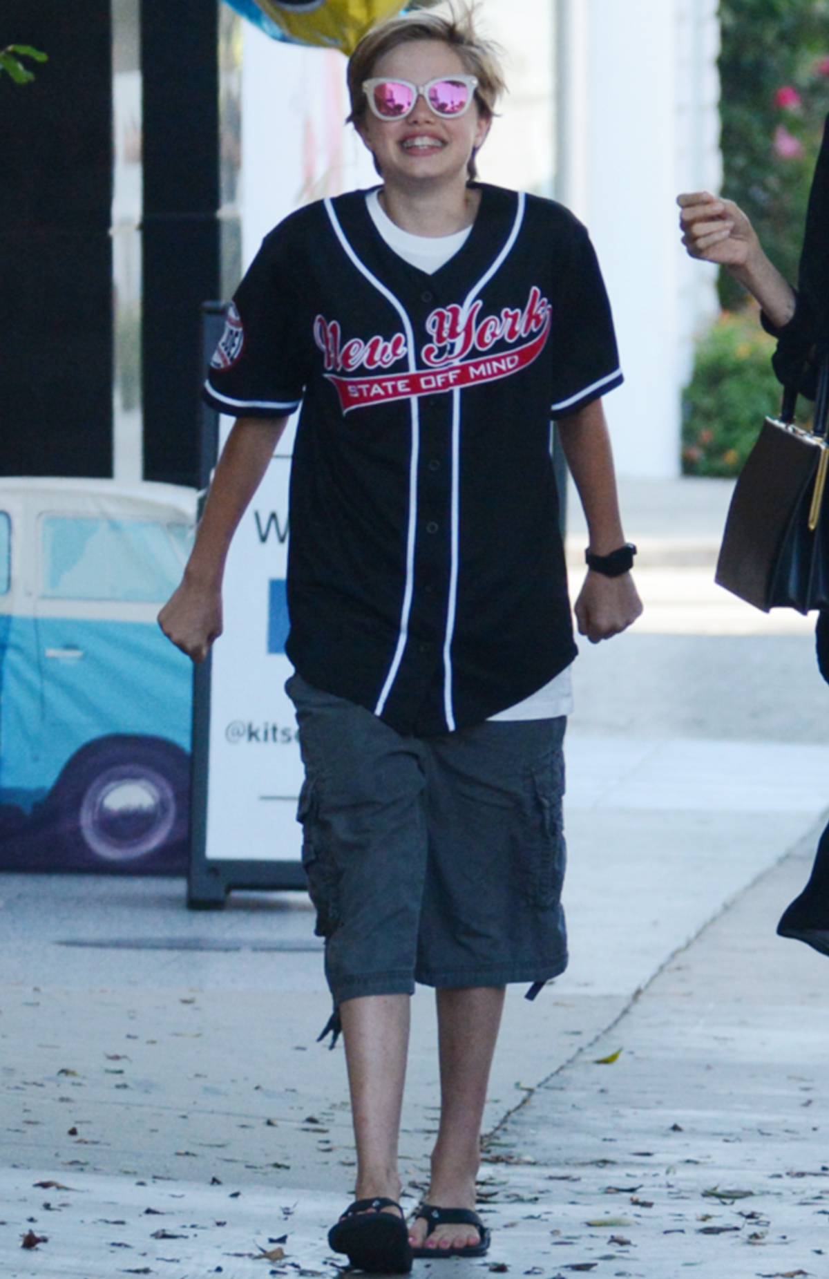 La transformación de Shiloh Jolie Pitt en John | Gente y Famosos ...