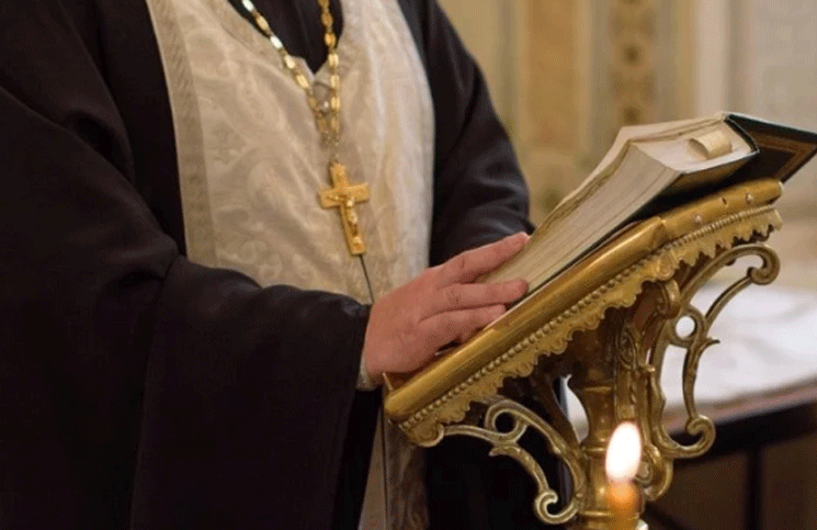 Ella me buscaba”: habló un cura pedófilo que violó y embarazó a ...