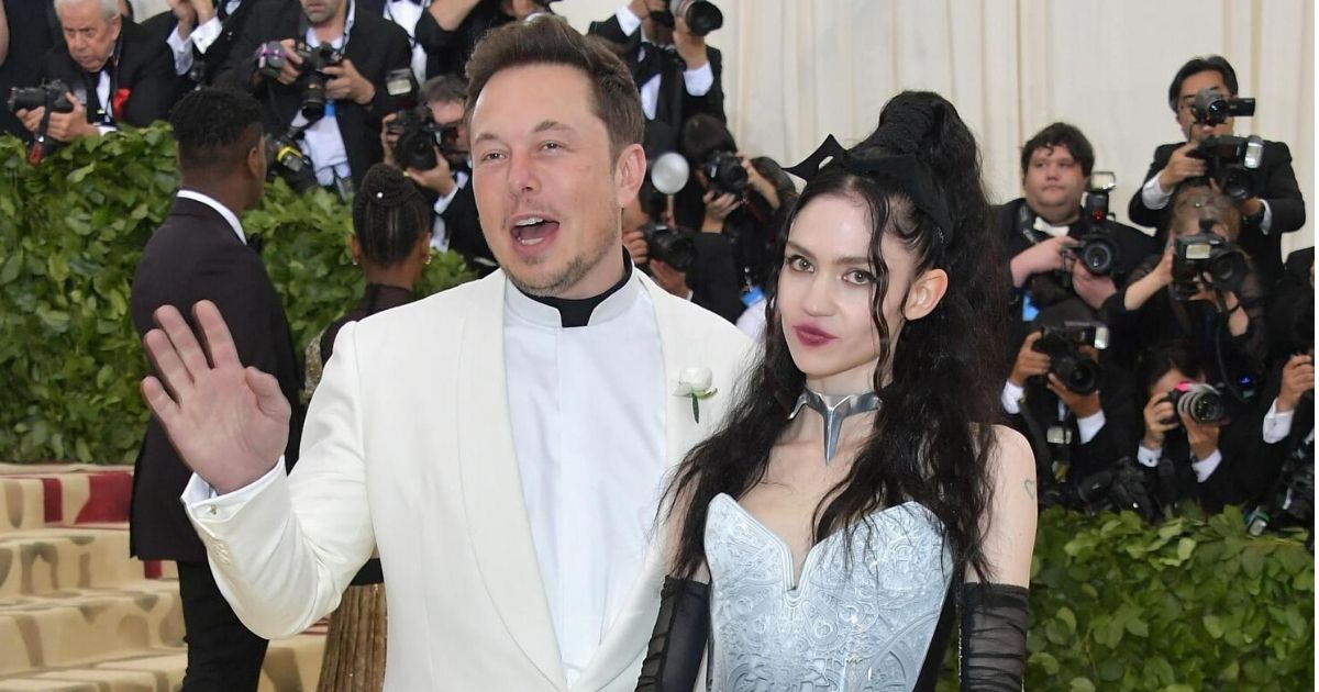 Elon Musk’s Girlfriend Grimes Gives Birth To Their First Child Together - Small Joys